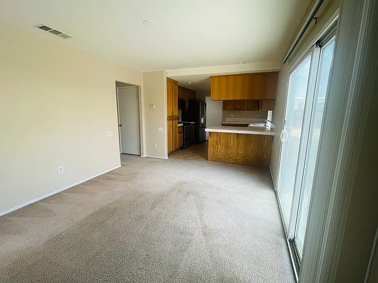 1439 Avena Way — Photo 5