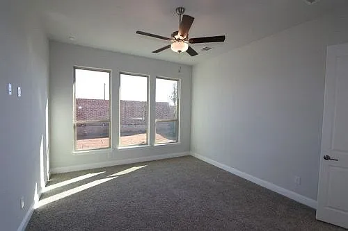 4112 Dunlap Dr — Photo 2
