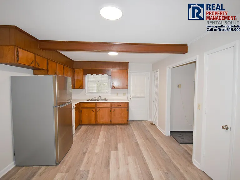 1513 Lakeshore Dr — Photo 6