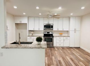 1345 Cabrillo Park Dr APT R5, Santa Ana, CA 92701