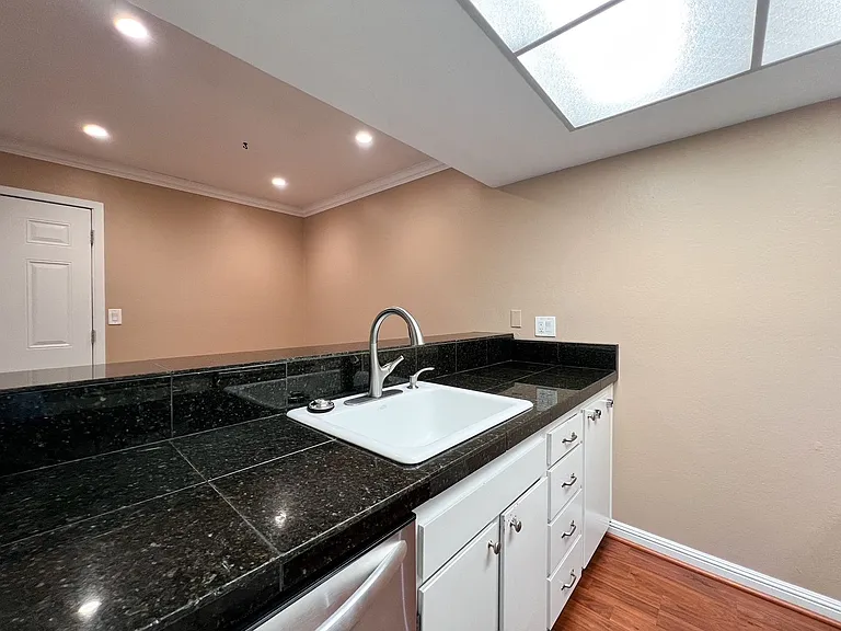 22 Belvedere Ct — Photo 11