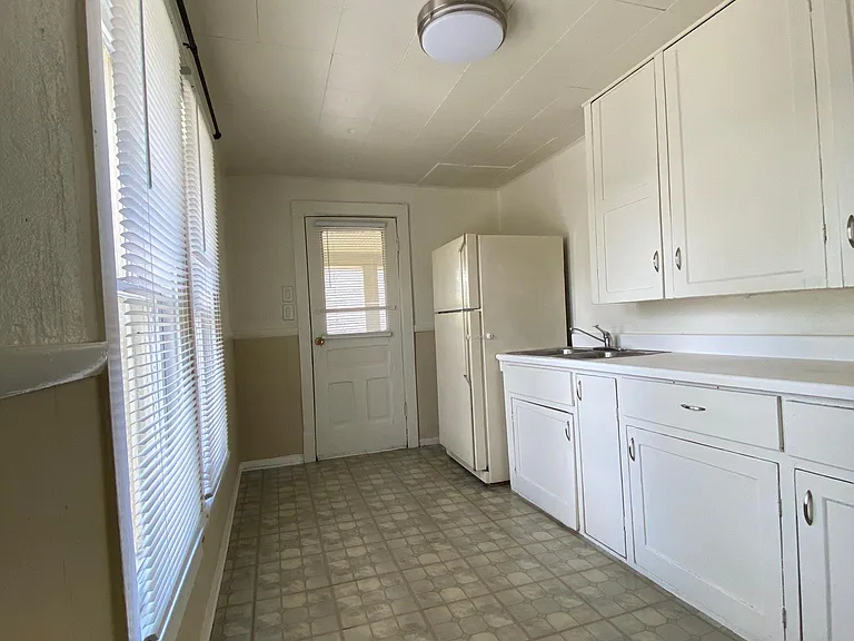 1247 Quarry Ave NW #2 — Photo 3