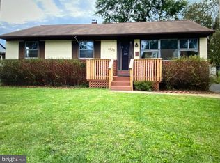 1826 Ridgewick Rd, Glen Burnie, MD 21061