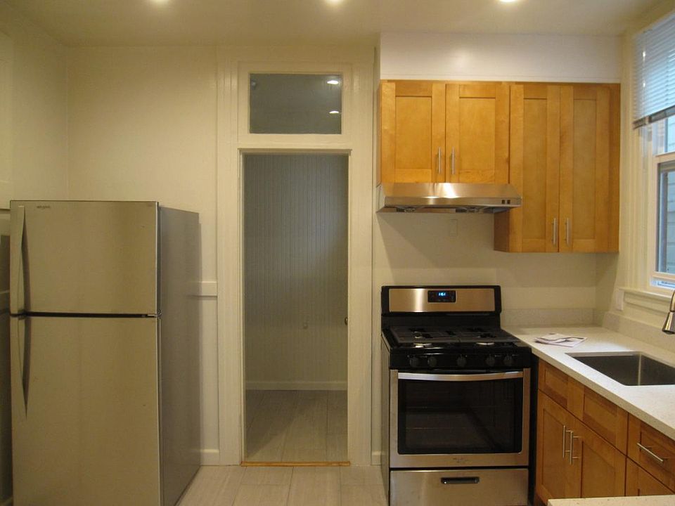 1st image of 233 Dolores St #2