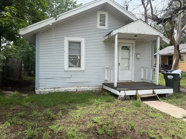 815 E 9th Ave, Hutchinson, KS 67501