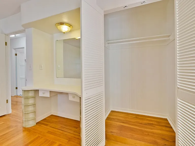 2990 Cowper St — Photo 38