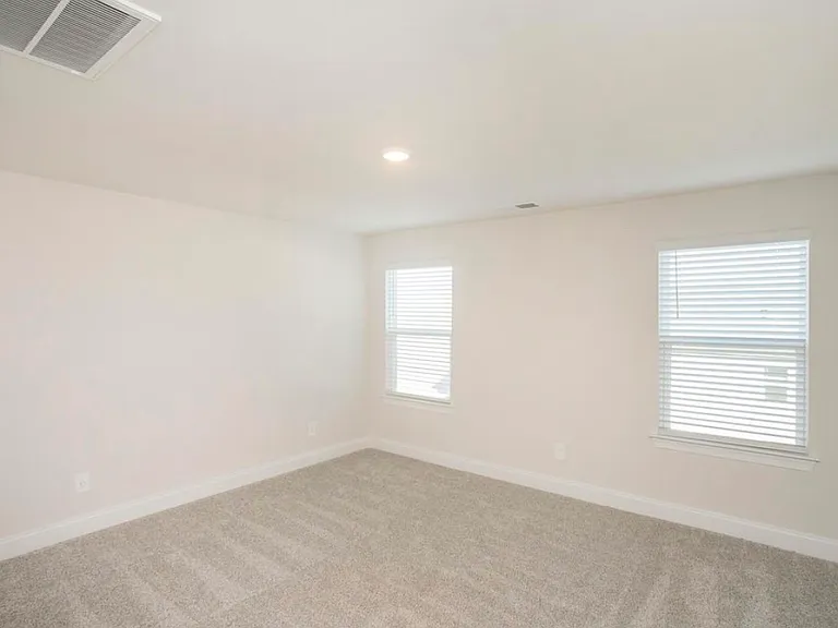 2304 Yukon Ct — Photo 20