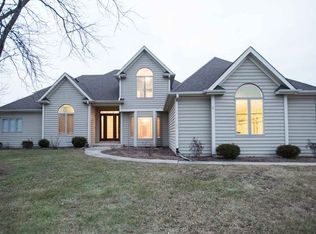 5N154 Percheron Ln, Wayne, IL 60184