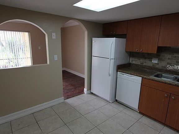 4th image of 7510 Gallineta Ct #7510