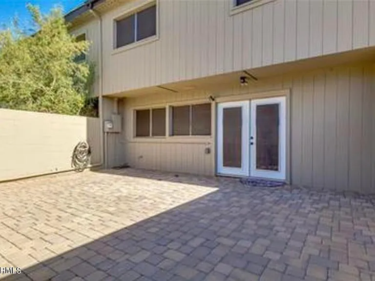 1728 E Ellis Dr — Photo 4
