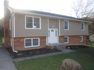 60 Henley Dr, Christiansburg, VA 24073