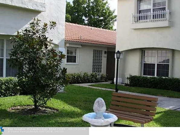 408 NW 108th Ter, Pembroke Pines, FL 33026