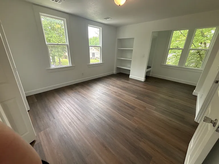 109 E St NW — Photo 6
