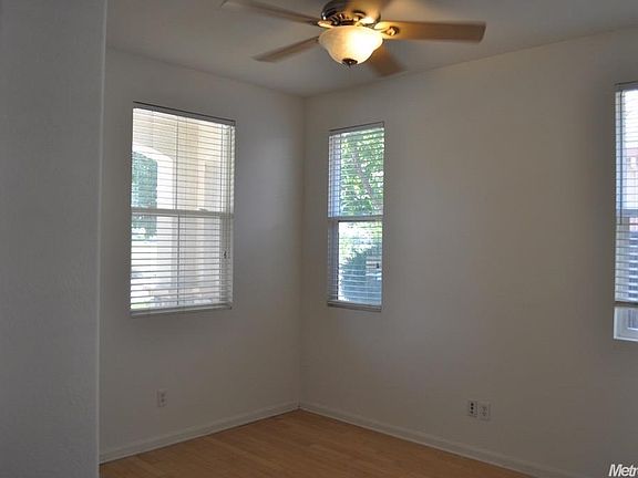 3rd image of 1721 Danbrook Dr