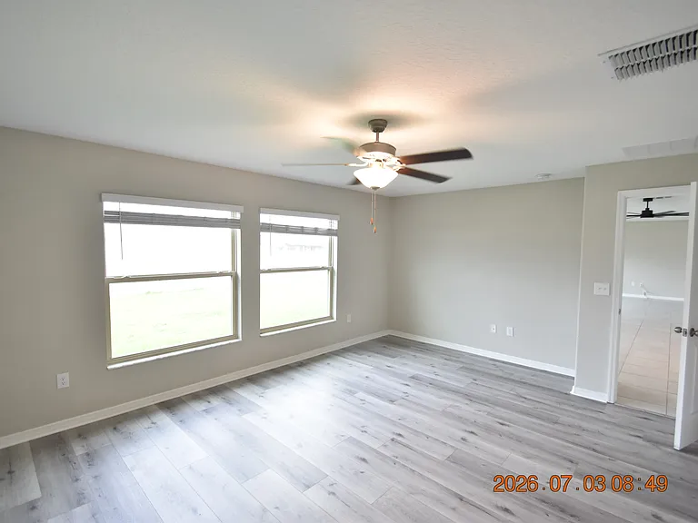 3507 N Maryland Ave — Photo 26