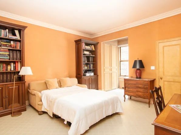 480 Park Avenue image 13 of 21