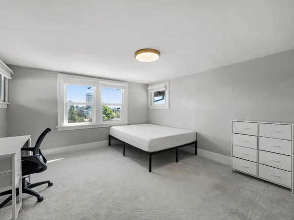 4525 5th Ave NE, Seattle, WA