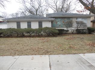 5225 Carol St, Skokie, IL 60077