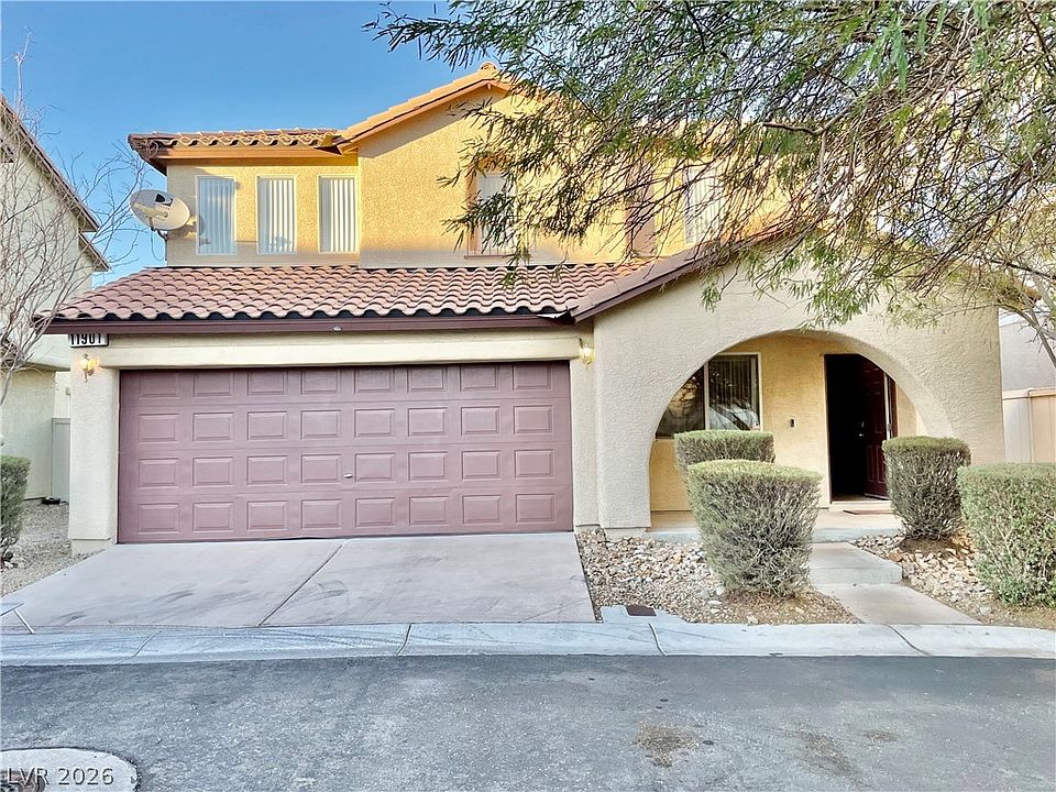 1st image of 11901 Fairfax Ridge St