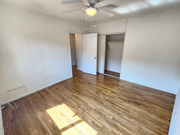 5th image of 14229 1/2 Moorpark St