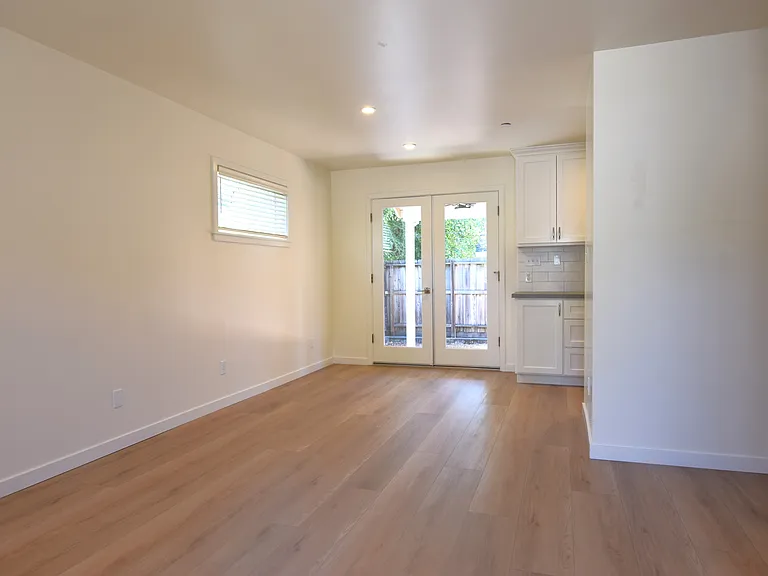 56 Mountain Ave — Photo 11