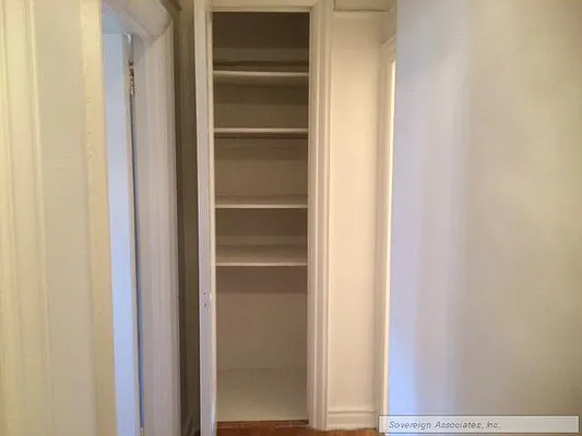 Rented by Sovereign Associates | media 23