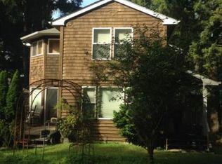 140 E Arbor Ln, Cannon Beach, OR 97110