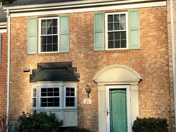 21 Benway Ct, Catonsville, MD 21228