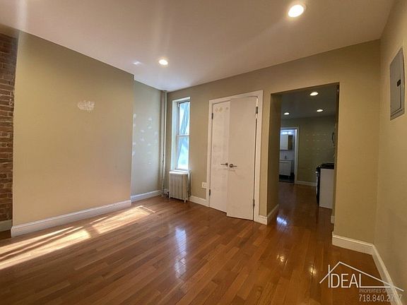 3rd image of 460 Prospect Ave APT 2L