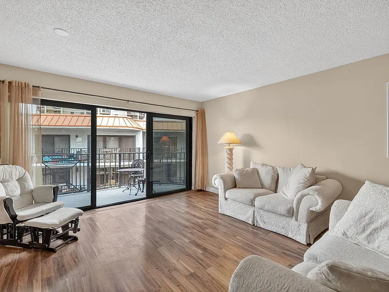 2029 N Ocean Blvd #509 — Photo 11