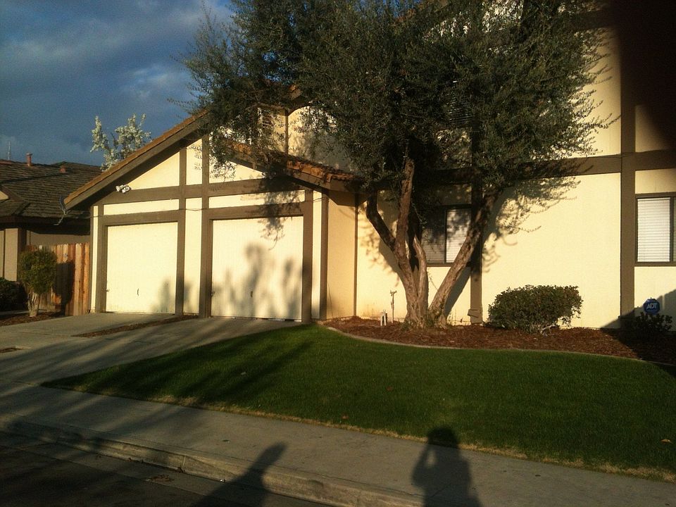 2nd image of 3846 S Shady St