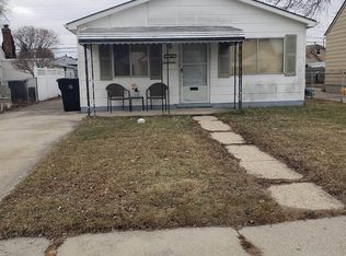 17468 Ivanhoe St, Roseville, MI 48066