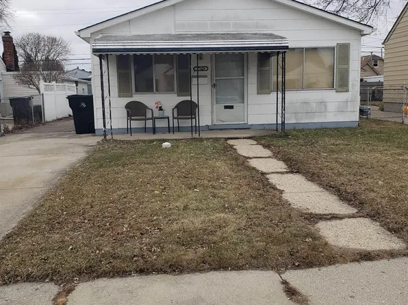 17468 Ivanhoe St, Roseville, MI 48066