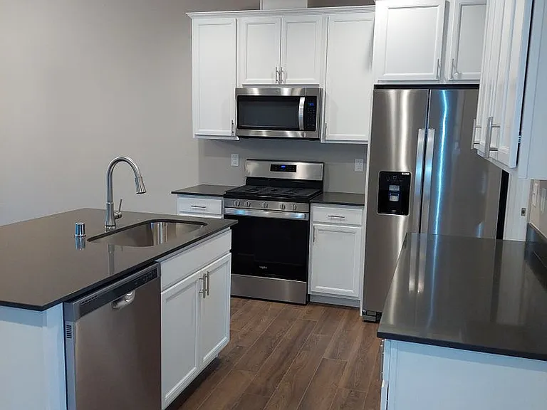 2050 Andre Ct — Photo 5