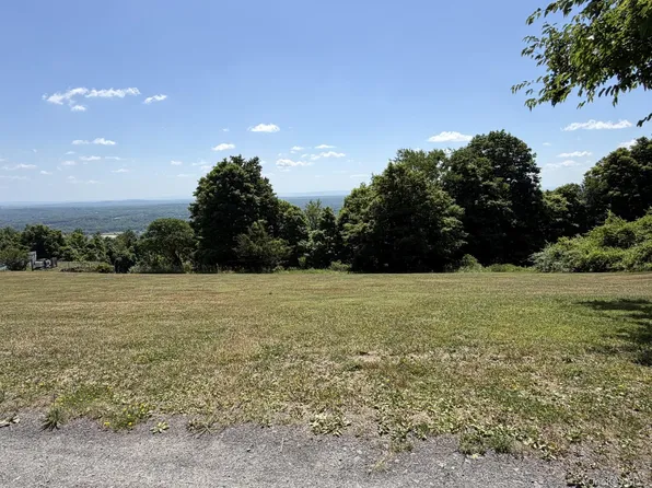 Eagles Nest Road, Bloomingburg, NY 12721