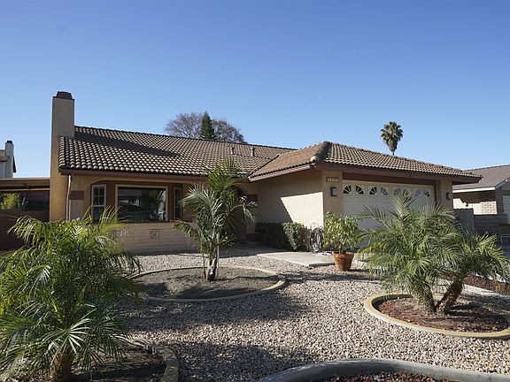2nd image of 3731 Kelton Dr