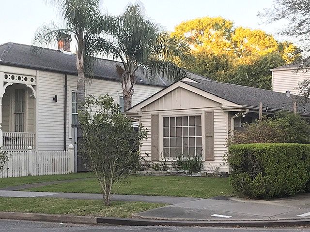 1st image of 1201 Jena St
