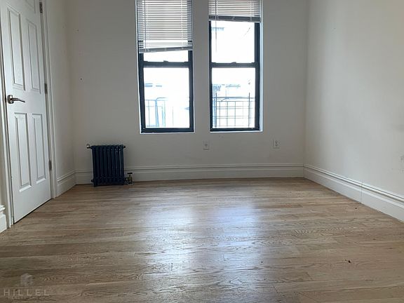 5th image of 2181 38th St APT 38