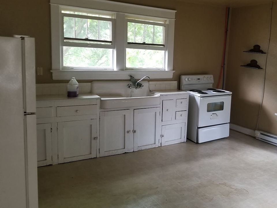 1st image of 211 Saint Augustine St #B