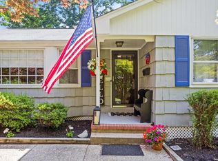 27 George St, Port Jefferson Station, NY 11776