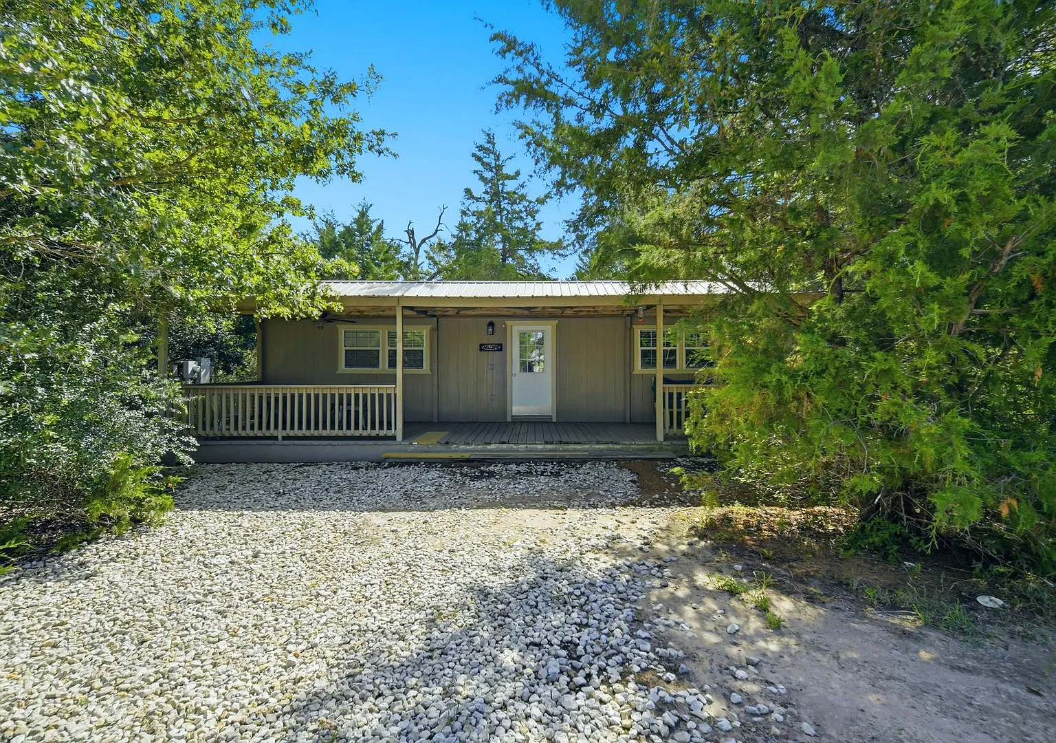11351 Oak Lake Road — Photo 2