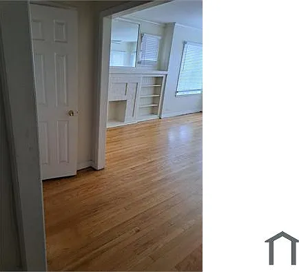 5500 W Gladys Ave — Photo 3