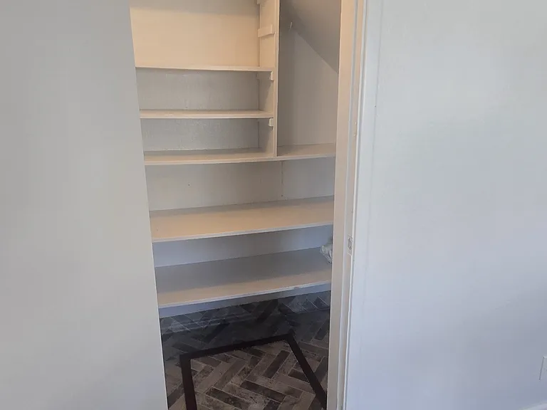 735 Amanda Dr — Photo 13