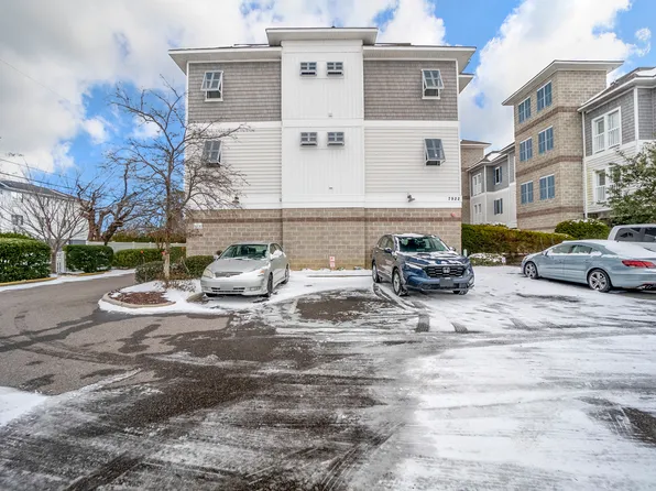 7922 Shore Dr, Norfolk, VA