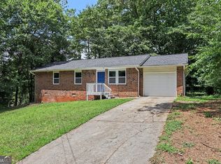 2541 Kelly Lake Dr, Decatur, GA 30032