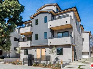 10819 Morrison St #3, North Hollywood, CA 91601