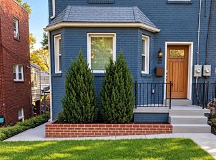 22 53rd St SE, Washington, DC 20019