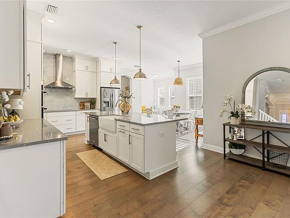 3rd image of 1506 S Clark Ave