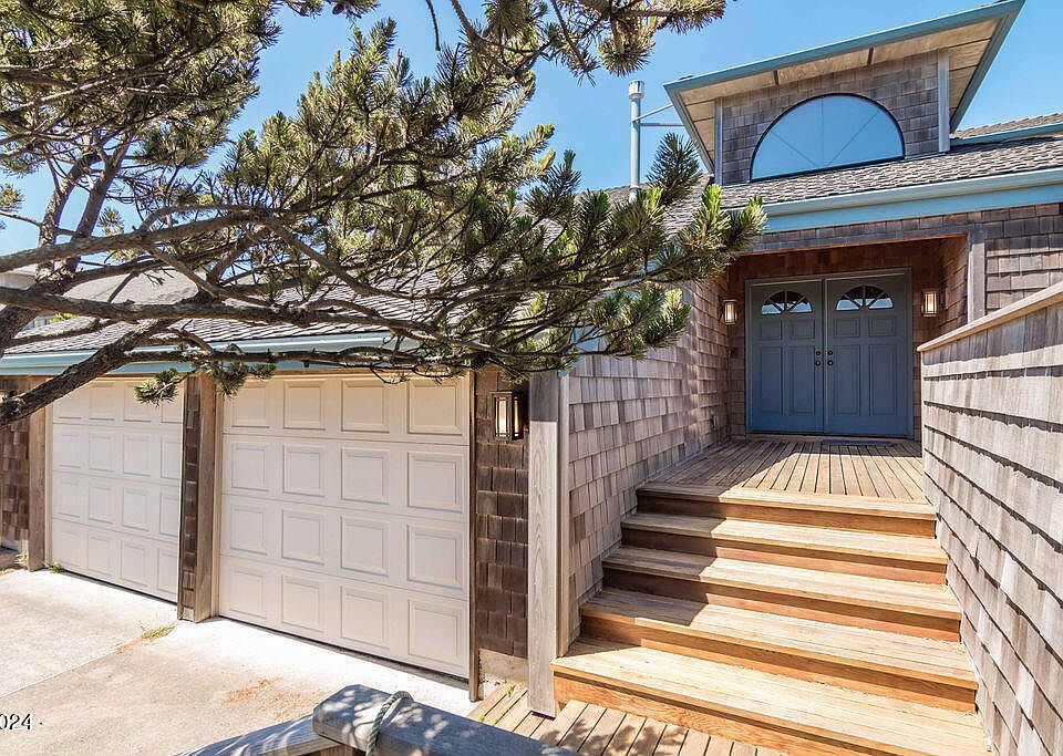 2nd image of 267 Salishan Dr