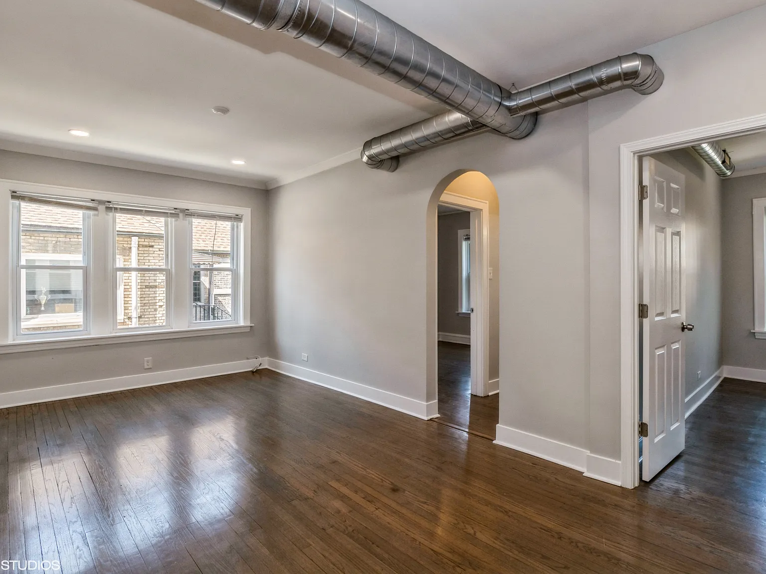 2 bed, $1,900 — Photo 2